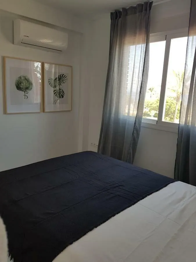 Apartment Deluxe In Beachfront Torre Del Mar